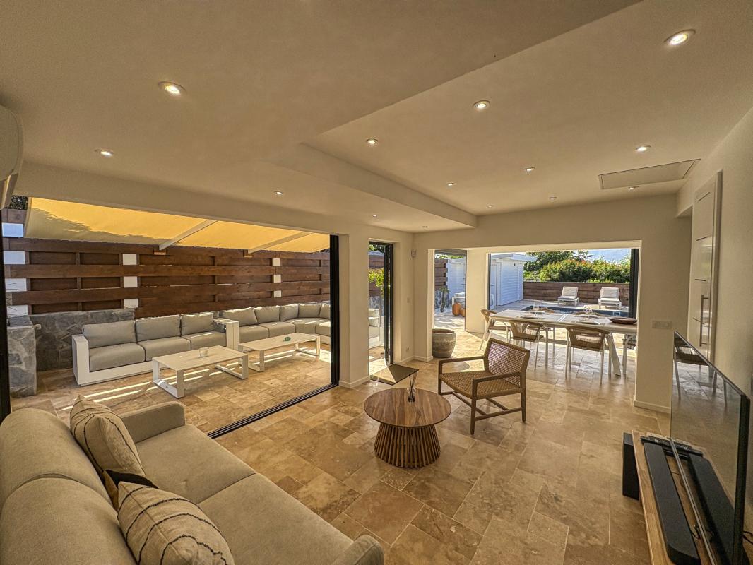 23.Location villa piscine Saint François Guadeloupe- Salon